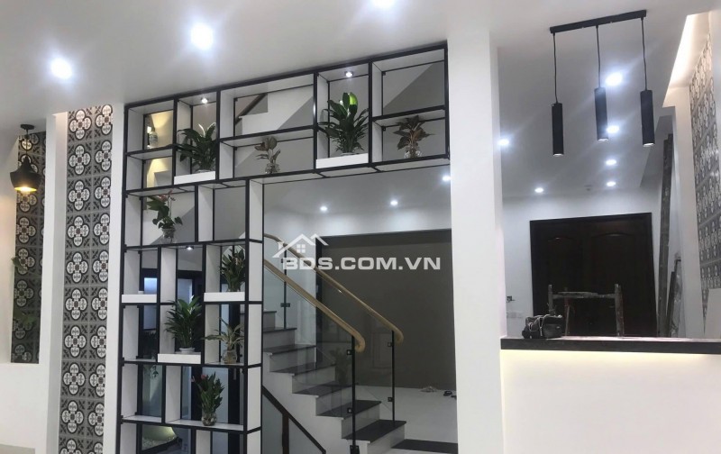 Nhà Đẹp Kinh Doanh Tôn Đức Thắng, Đống Đa 63m, 4 tầng, mt 6m, giá 25 tỷ.