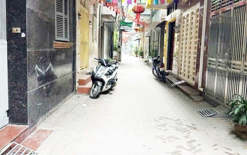 BÁN NHÀ TẬP THỂ DUPLEX (2 Tầng) 40M NGÕ PHỐ THUỴ KHUÊ - SĐCC - NHỈNH 3 TỶ