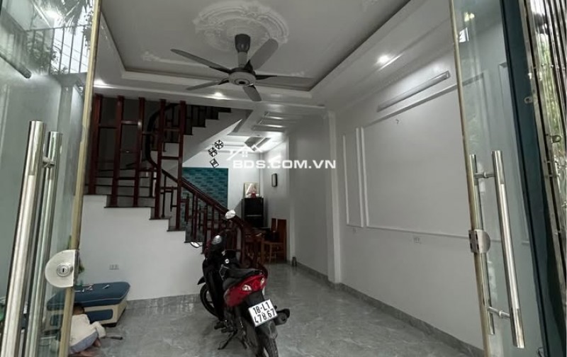 BÁN NHÀ 1.89 TỶ 3 TẦNG 52M2 Ô TÔ ĐỖ CỬA NGÕ ĐƯỜNG THÁI BÌNH