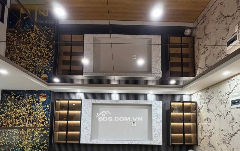 Nhà Đẹp, Ô TÔ, Phân Lô, Phố Nghĩa Dũng, Ba Đình 46/52m, 7 tầng, mt 4.3m, giá 18.8 tỷ.