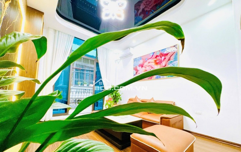 Nhà Đẹp Ngõ Thông Kinh Doanh Trường Chinh, Đống Đa 48m, 4 tầng, mt 3.7m, giá 14.96 tỷ.