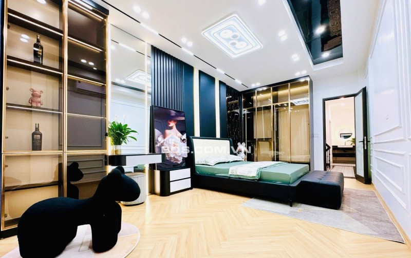 Nhà Đẹp Kinh Doanh Trần Duy Hưng, Cầu Giấy 44/50m, 6 tầng, giá 16.98 tỷ.