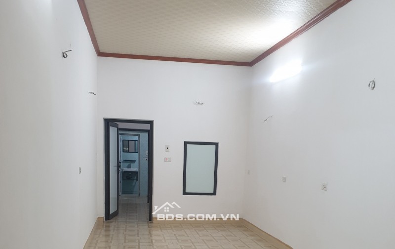 BÁN NHÀ ĐẸP 1.29 TỶ 1 TẦNG 66M2 ( HƯỚNG TÂY ) NGÕ CHỢ KÊNH