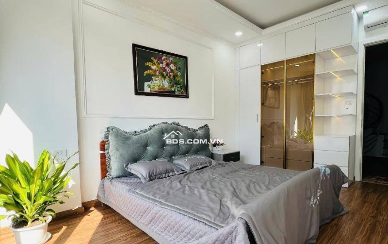 Nhà Đẹp Kinh Doanh, Thang Máy Chùa Bộc 46/58m, 7 tầng, mt 5m, giá 18.9 tỷ