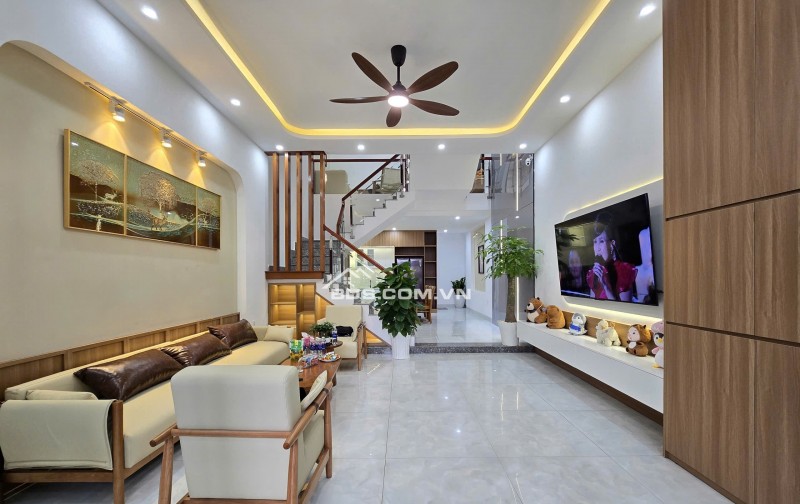 Bán nhà 3 tầng 3 mê đường Bàu Năng 6 - FULL nội thất