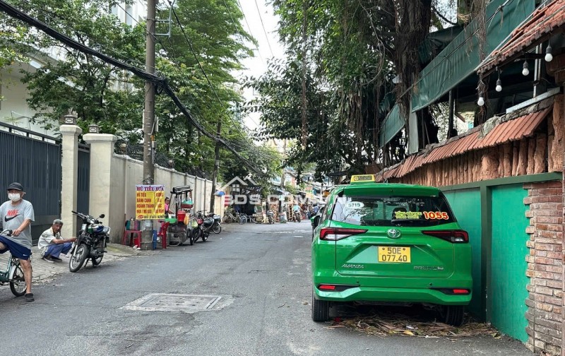 Bán nhà 7 tầng đẹp hẻm 656 Quang Trung ngang 6m có hầm T.máy ở ngay gần chợ 24 tỷ.