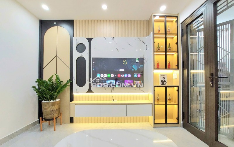 Bán Nhà Căn Tập Thể Quỳnh Lôi - Quỳnh Mai, Hai Bà Trưng 70m, tầng 3, giá 3,88 tỷ.