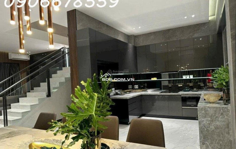 Bán Biệt thự căn góc ngay Hồ Bán Nguyệt Phú Mỹ Hưng Q7