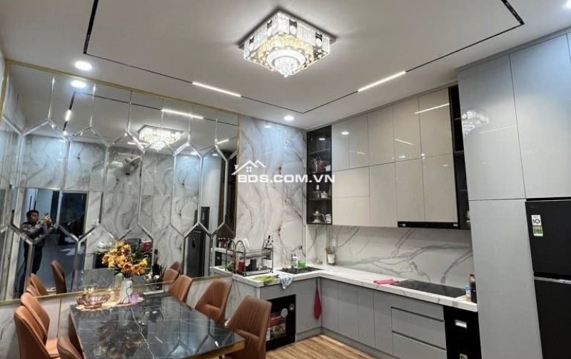  BIỆT THỰ 2 TẦNG CỰC ĐẸP – SÁT MẶT TIỀN ĐẶNG VĂN BI – BÌNH THỌ, THỦ ĐỨC – GIÁ 20 TỶ!