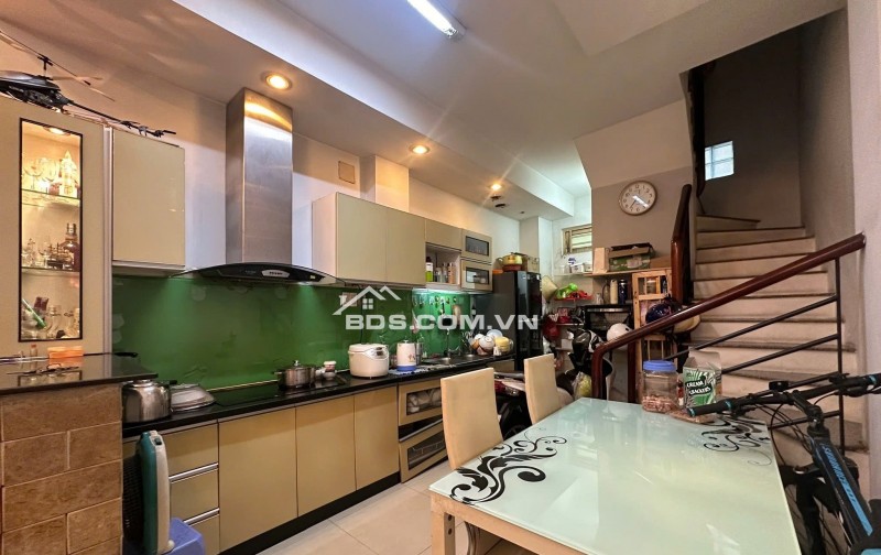 Bán nhà HXH Nguyễn Đình Chiểu Quận 3, ~~40m2 4 tầng đẹp giá nhỉnh 8 tỷ TL