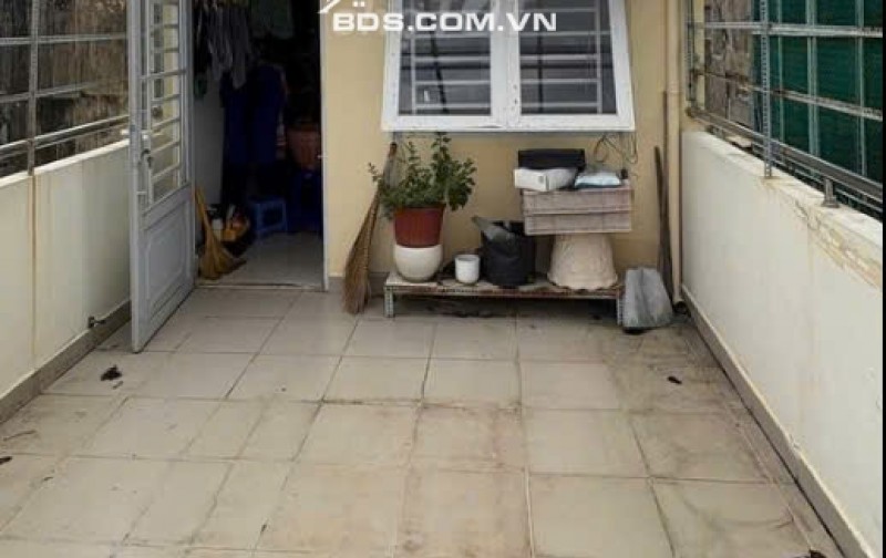 Bán nhà 1 trệt 2 lầu 1 sân thượng ngay khu trung tâm Q5