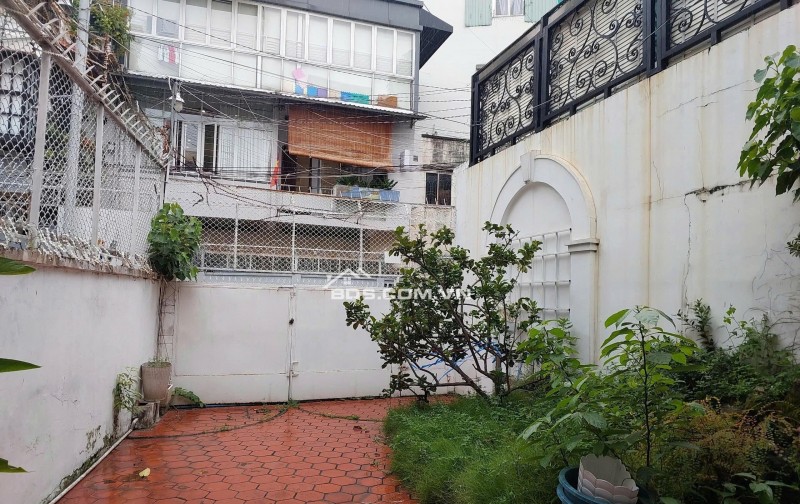 Chính chủ bán nhà siêu VIP hẻm xe hơi Võ Thị Sáu Q1 gần CV Lê Văn Tám