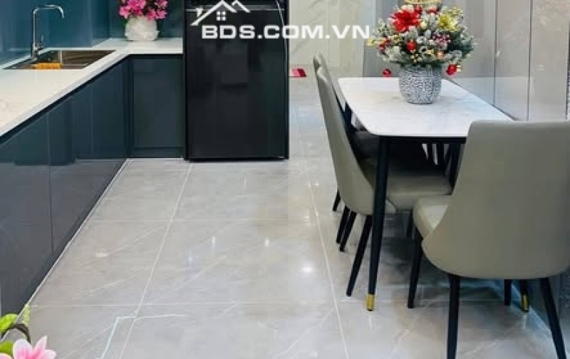 Bán nhà HXH Cách Mạng Tháng 8 Quận 10, 5 tầng thang máy full nội thất giá 12.x tỷ TL