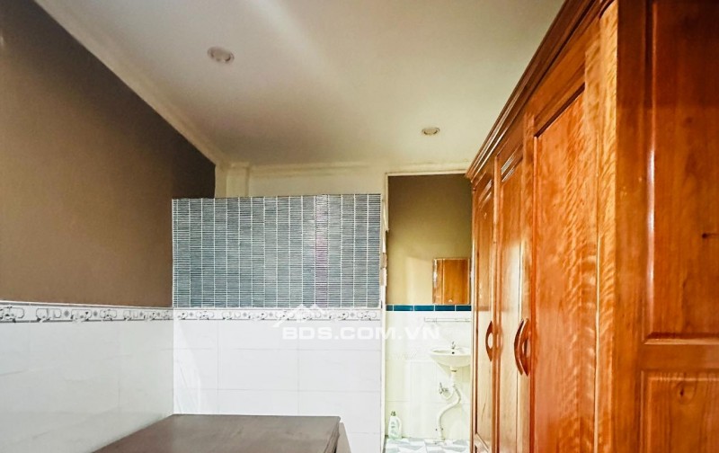 Bán nhà HXH thông Ông Ích Khiêm Quận 11, 35m2 giá chỉ 5,5 tỷ TL