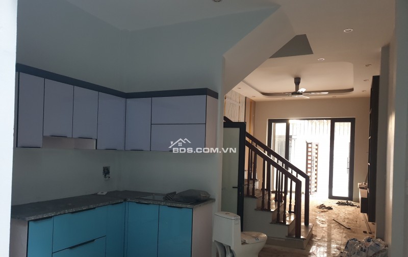 BÁN NHÀ 3.1 TỶ 3 TẦNG 50M2 Ô TÔ ĐỖ CỬA NGÃ TƯ  MẠC THỊ BƯỞI - TRƯỜNG CHINH