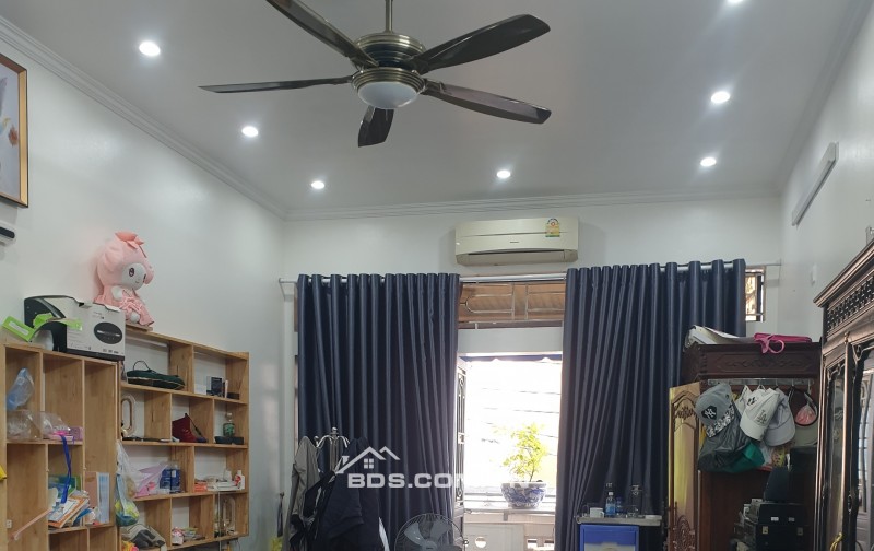 BÁN NHÀ MẶT ĐƯỜNG NGUYỄN BÍNH 3.5 TẦNG 50M2 KINH DOANH TỐT GIÁ 4.56 TỶ