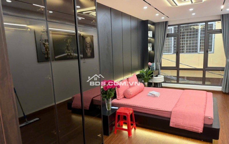 Nhà Đẹp Ngõ Quỳnh, Hai Bà Trưng 30/33m, 5 tầng, mt 3.2m, giá 8.6 tỷ