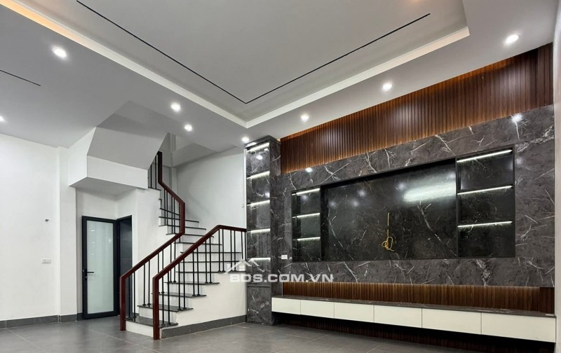 BÁN NHÀ ĐẸP 1.89 TỶ 3 TẦNG 69M2 NGÕ NGẮN ĐƯỜNG PHÙNG KHẮC KHOAN