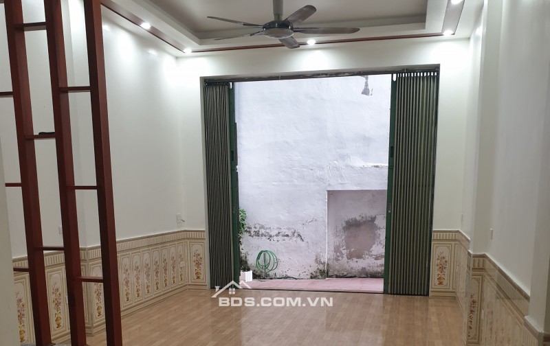 BÁN NHÀ 1.79 TỶ 3 TẦNG 60M2 ( ĐÔNG NAM ) NGÕ NGẮN TÔ HIẾN THÀNH