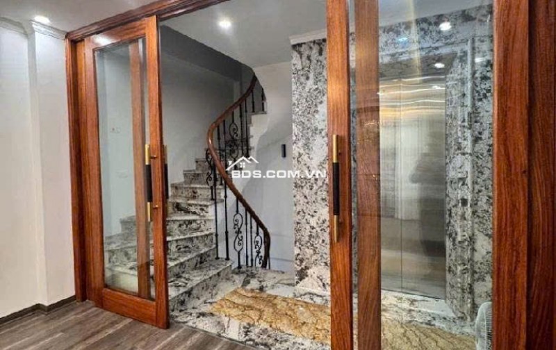 NHÀ NGÕ PHỐ THUỴ KHUÊ, OTO ĐỖ CỬA - 37M x 7 TẦNG KHUNG ĐẸP, THANG MÁY - MT 4M - SĐCC- 18 TỶ