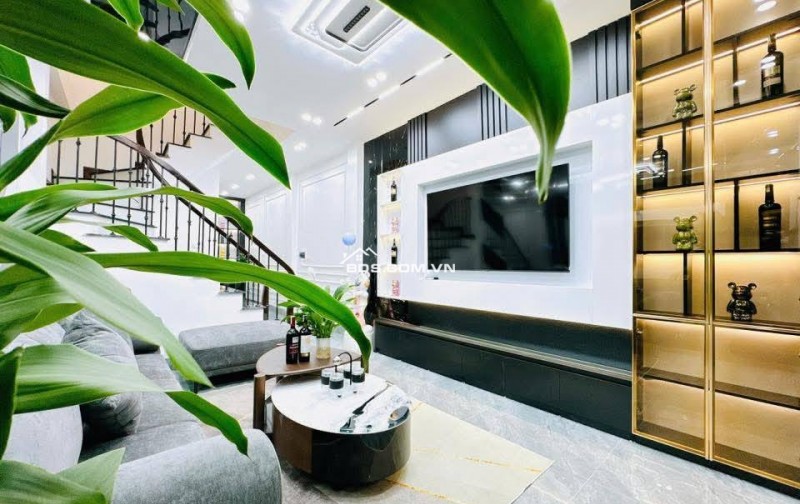 Nhà Đẹp Kinh Doanh Trần Duy Hưng, Cầu Giấy 44/50m, 6 tầng, giá 16.98 tỷ.