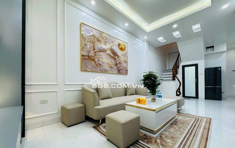 Nhà Đẹp Bạch Mai, Hai Bà Trưng 40m, 5 tầng, mt 4.3m, giá 8.38 tỷ.