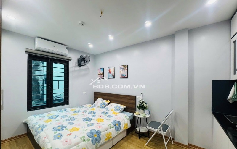 Nhà Đẹp Lô Góc, Thang Máy, Dòng Tiền, Đường Hoàng Mai 42/46m, 5 tầng, giá 12.8 tỷ.