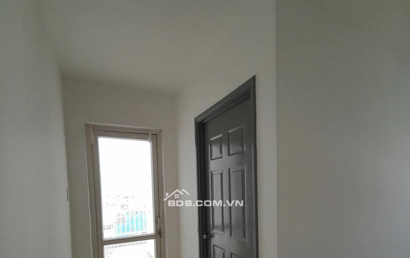 Bán chung cư 8X Đầm Sen 45m 1PN 1WC giá 2,3 Tỷ - Sổ hồng rồi