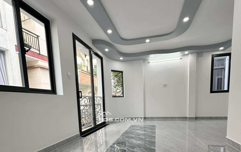 Nhà bán Lê Văn Sỹ Quận 3, 5 tầng mới 4PN, ngang rộng 6m giá 8.7 tỷ TL