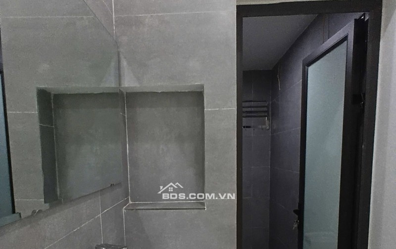 BÁN NHÀ ĐẸP 2.65 TỶ 3 TẦNG 70M2 NGÕ NGẮN ĐƯỜNG GIẢI PHÓNG