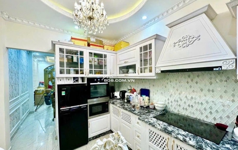 Nhà đẹp lung linh ngay trung tâm Q.10 - Hoà Hảo -5 tầng- 6PN 6WC giá chỉ 8ty6