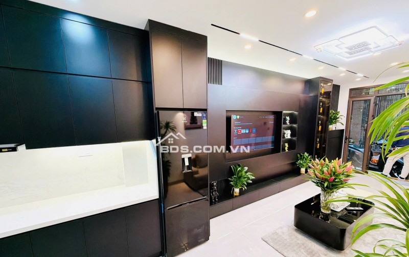 Nhà Đẹp Ngõ Quỳnh, Bạch Mai, Hai Bà Trưng 30/33m, 5 tầng, mt 3.2m, giá 8.6 tỷ.