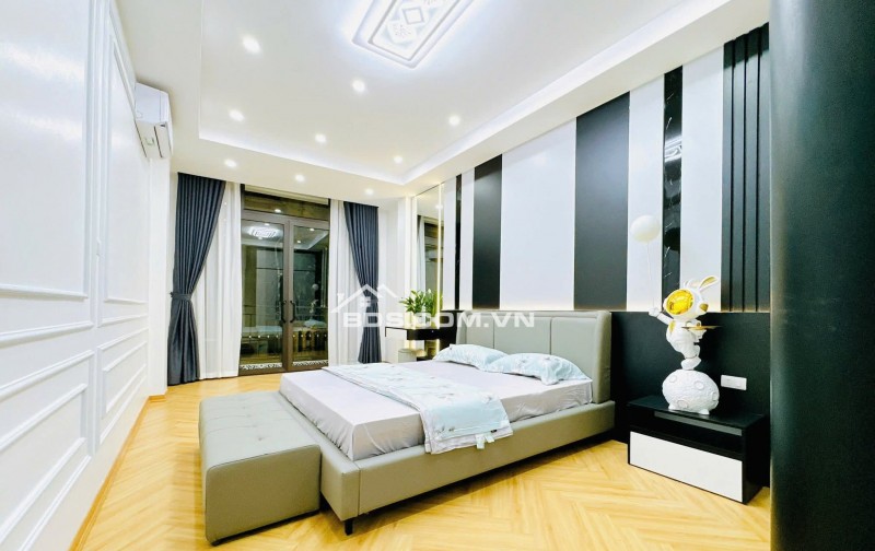 Nhà Đẹp Ngõ Thông, Kinh Doanh Trần Duy Hưng, 44/50m, 6 tầng, mt 3.6m, giá 16.98 tỷ.