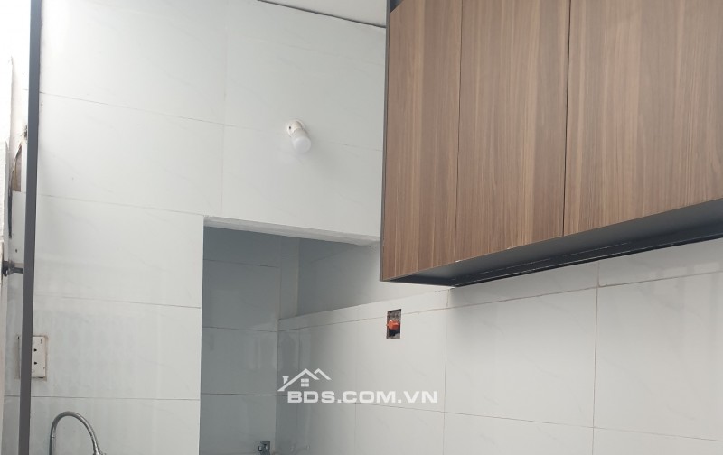 BÁN NHÀ 780 TRIỆU 2.5 TẦNG 20M2 ( HƯỚNG ĐÔNG ) NGÕ NGUYỄN TRÃI