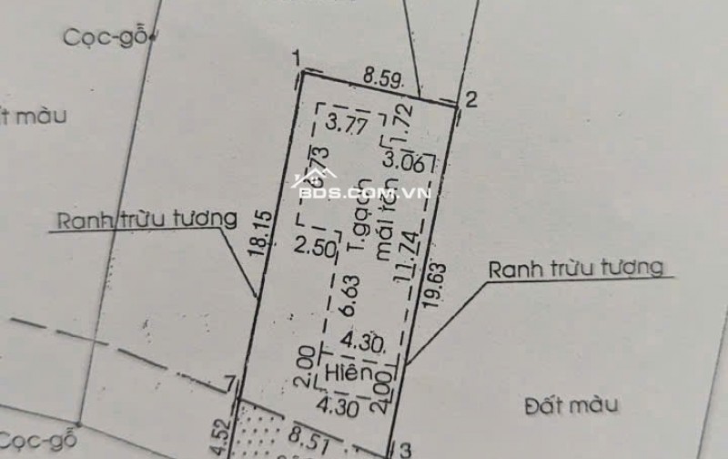 Bán nhà và đất 200m2 mặt tiền đường lớn xã Thới Tam Thôn Hóc Môn