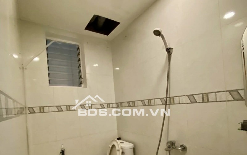 Bán nhà đẹp 4 tầng Thiên Phước Tân Bình, ~40m2 sát xe hơi giá 6.5 tỷ TL