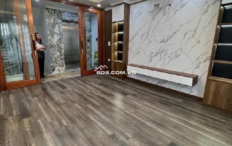 NHÀ NGÕ PHỐ THUỴ KHUÊ, OTO ĐỖ CỬA - 37M x 7 TẦNG KHUNG ĐẸP, THANG MÁY - MT 4M - SĐCC- 18 TỶ