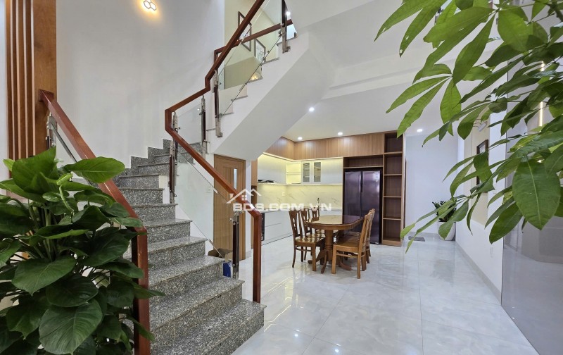 Bán nhà 3 tầng 3 mê đường Bàu Năng 6 - FULL nội thất