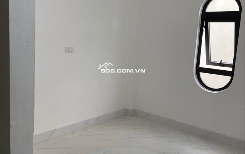 BÁN NHÀ 2.45 TỶ 3 TẦNG 49M2 ( TÂY NAM ) NGÕ THÔNG ĐƯỜNG LỘC VƯỢNG