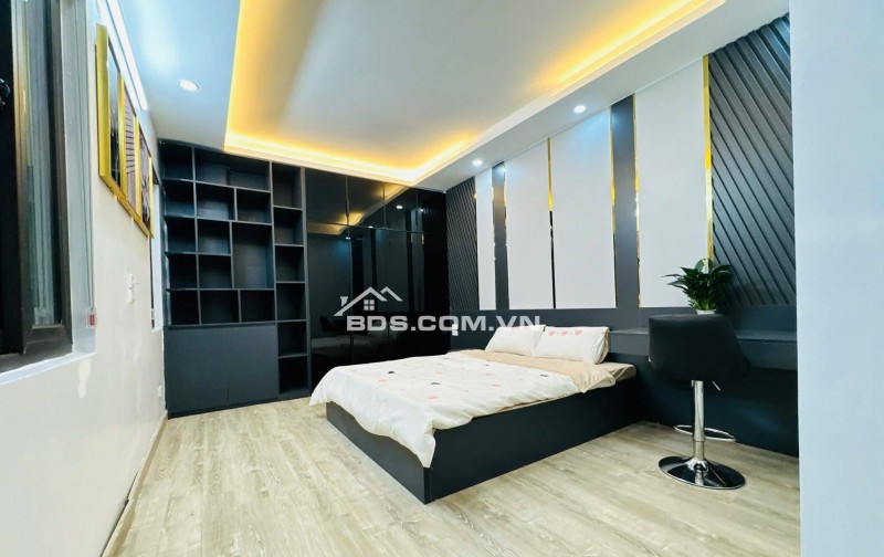 Nhà Đẹp Bạch Mai, Hai Bà Trưng 40m, 5 tầng, mt 4.3m, giá 8.38 tỷ.