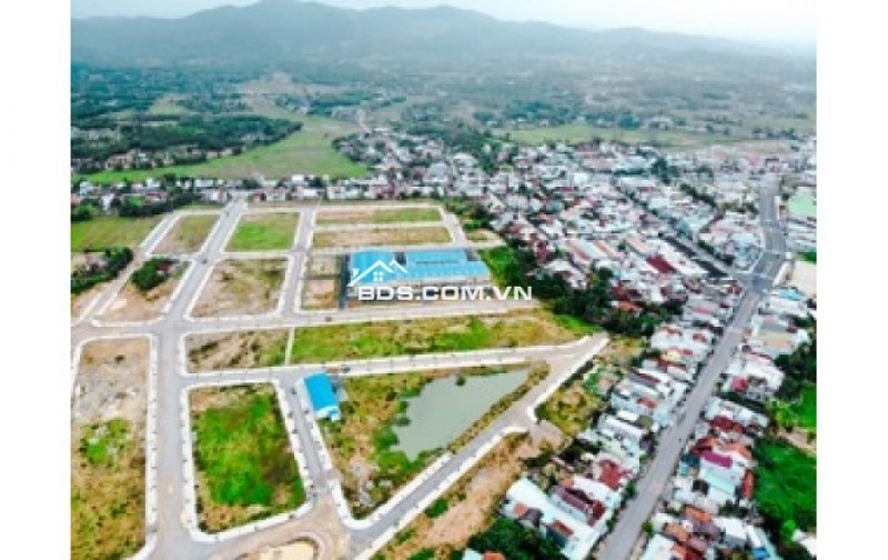 Bán nhanh lô đất nền mặt chợ Đông Phú, Quế Sơn,Quảng Nam