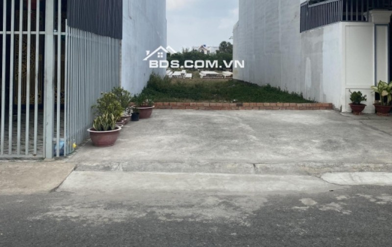 BÁN ĐẤT 120M2 GIÁ 1TY4 TRUNG TÂM THỦ DẦU MỘT, SỔ HỒNG RIÊNG