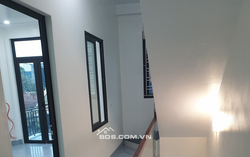 BÁN NHÀ ĐẸP 2.55 TỶ 3 TẦNG 51M2 NGÕ RỘNG TÔ HIẾN THÀNH