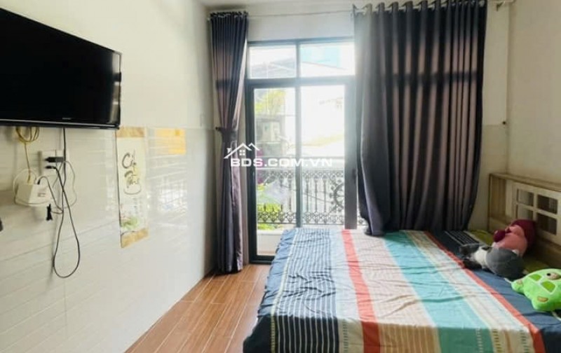 Bán nhà đẹp 5 tầng Lý Thái Tổ Quận 10, 4PNKK full nội thất DT 20tr/tháng giá nhỉnh 5 tỷ