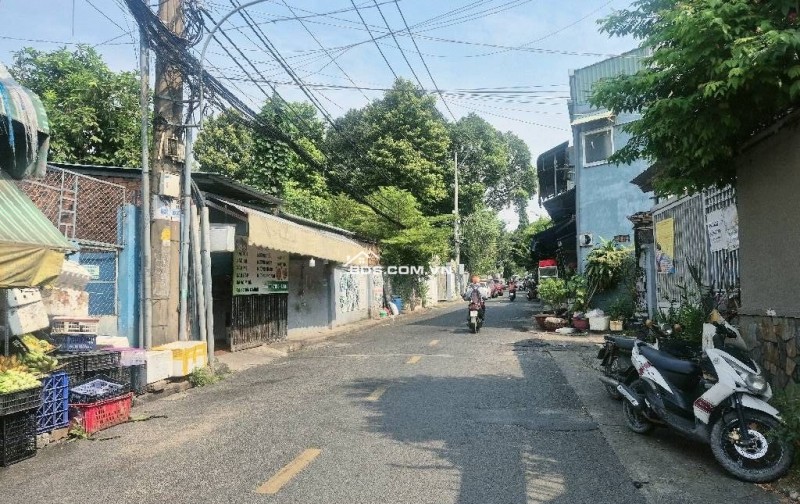 CHỦ ĐỊNH CƯ MỸ BÁN GẤP – NHÀ 2 TẦNG ĐẸP, XE HƠI NGỦ TRONG NHÀ – GẦN VÕ VĂN NGÂN – CHỈ 17 TỶ