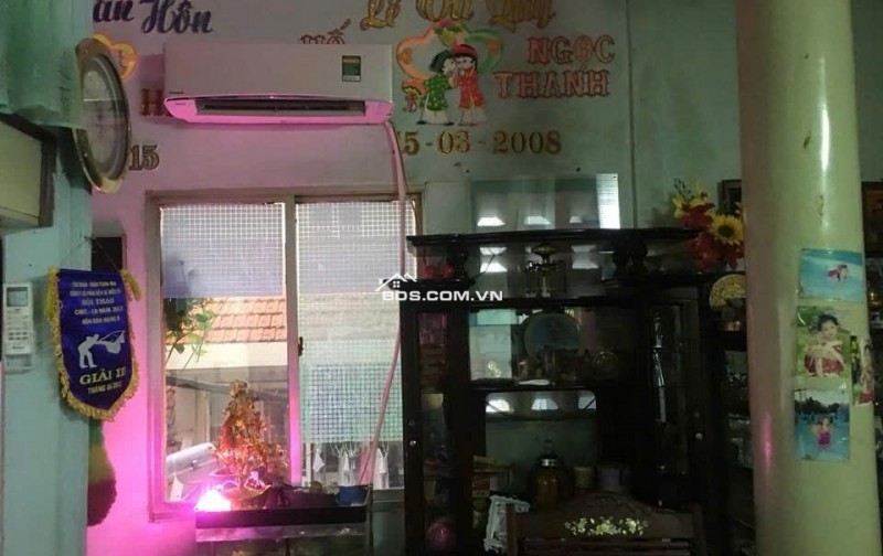 Bán nhà tập thể tầng 2 ngay mặt tiền 638 Lê Hồng Phong Q10