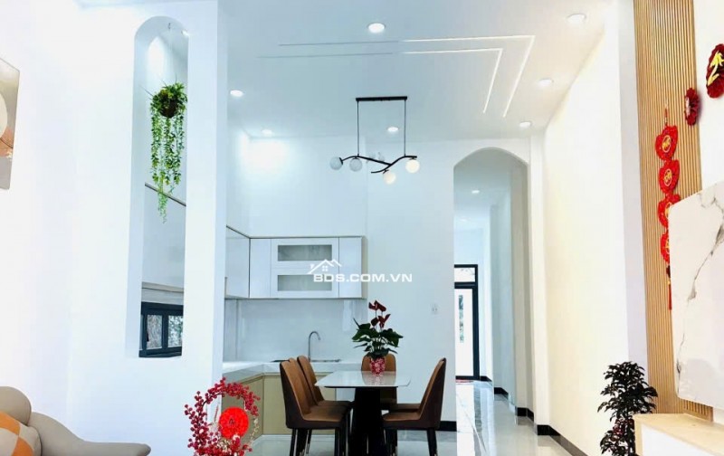 Nhà ĐÓN TẾT Đẹp Rực rỡ. Đạo Thạnh, TP. Mỹ Tho cũ. Giá rẻ bất ngờ.