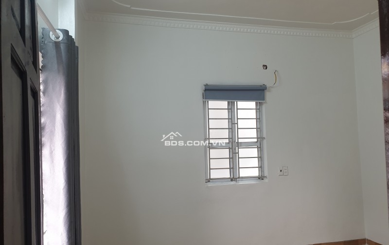 BÁN NHÀ ĐẸP 1.6 TỶ 2.5 TẦNG 45M2 ( TÂY BĂC ) NGÕ TÔ HIẾN THÀNH