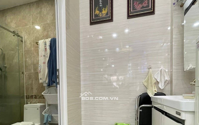 Bán nhà đẹp 3 tầng Lạc Long Quân Tân Bình, 4x15.5m, 3PN mới giá nhỉnh 7 tỷ TL