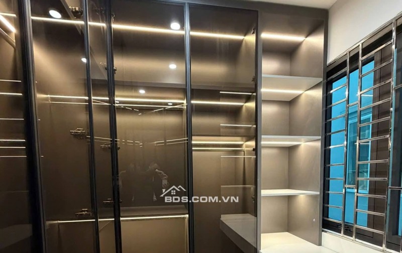 Nhà Đẹp, Ô TÔ, Phân Lô, Phố Nghĩa Dũng, Ba Đình 46/52m, 7 tầng, mt 4.3m, giá 18.8 tỷ.